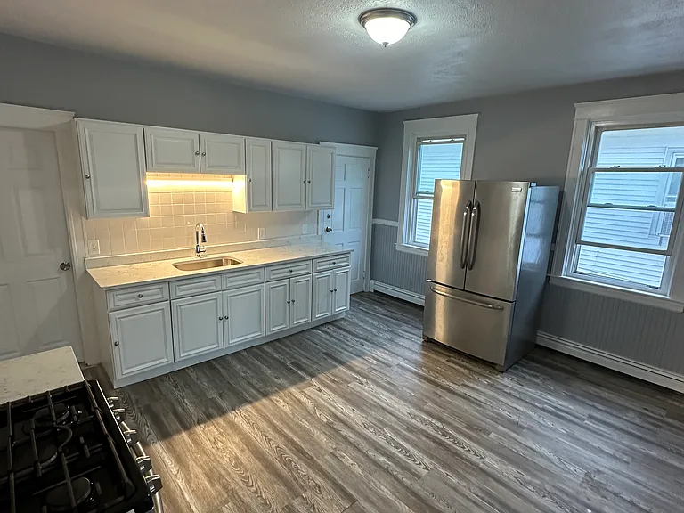 28 Amory St #2 — Photo 4