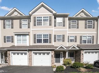 13 Lumber Ln, Mount Ephraim, NJ