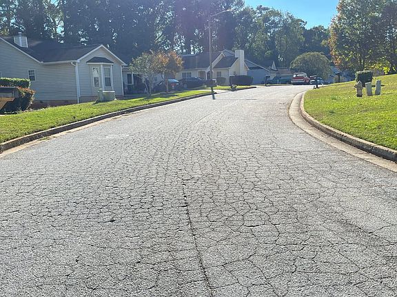 5th image of 3539 Sweetgum Ln