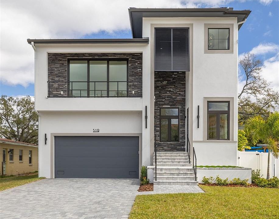 1st image of 519 W Davis Blvd