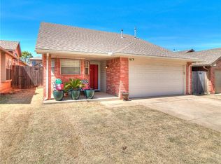 615 Stoneridge Dr, Moore, OK 73160