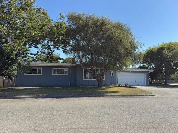 696 Cooper Ave, Crescent City, CA 95531