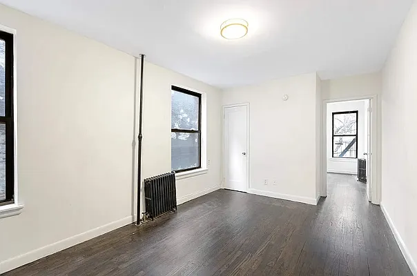 Rented by Compass | media 10