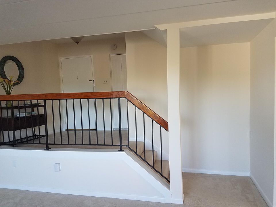 1st image of 112 Roberts Ln