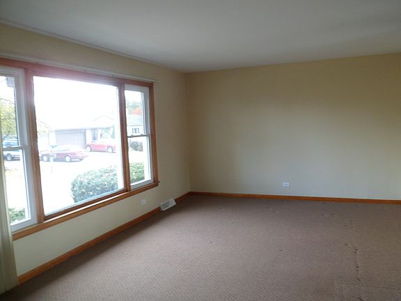 5th image of 5700 W 89th Pl