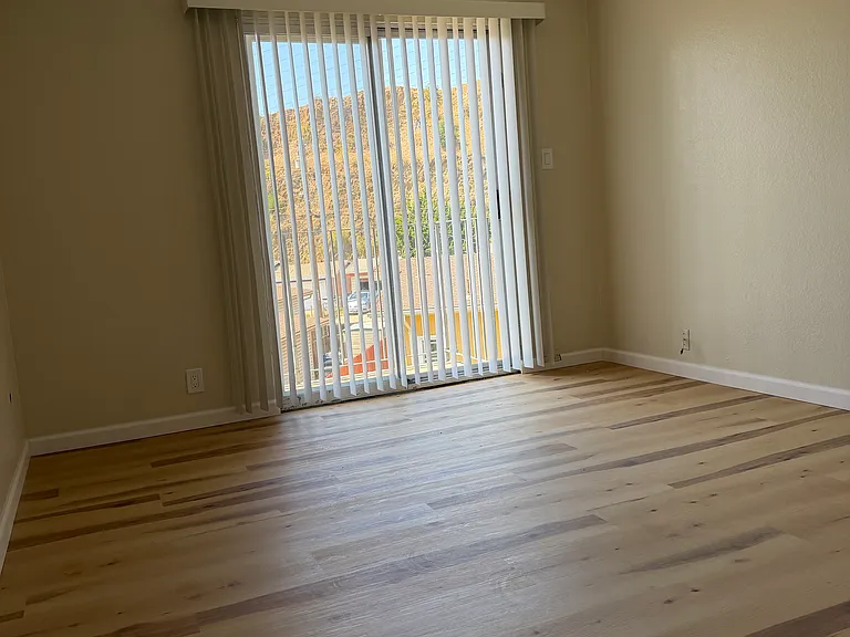 21 Lewis Ave #7 — Photo 16