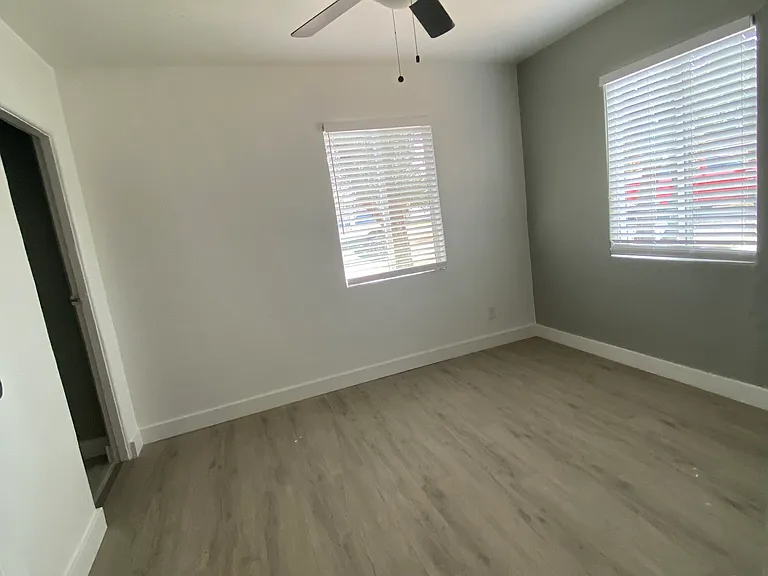 4608 N 11th Pl #0 — Photo 11