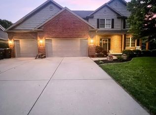 2510 Kaitlyn Dr, Bloomington, IL