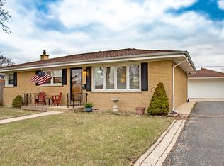 564 W George St, Wood Dale, IL 60191