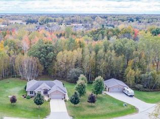 5339 Douglas Rd, Little Suamico, WI 54141