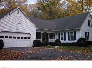 69 Jamestown Dr, Guilford, CT 06437