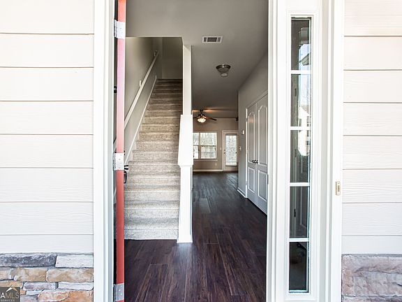3rd image of 1255 Chinon Point