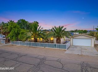 2241 E Hackamore Dr, Mohave Valley, AZ 86440
