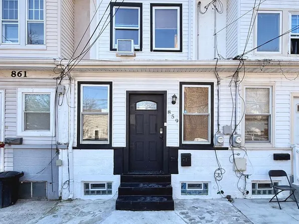 859 Centre St, Trenton, NJ 08611