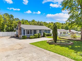 105 Walnut St, Lowell, NC 28098