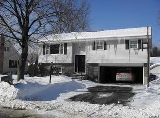 345 Masullo Pkwy, Schenectady, NY 12306