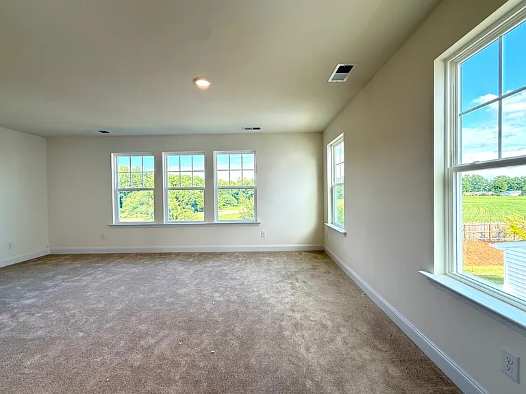 50 Amaryllis Ln — Photo 12