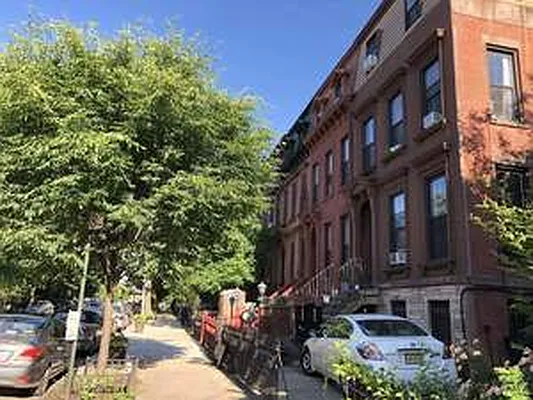 Rented by Lang Realty LLC | media 31