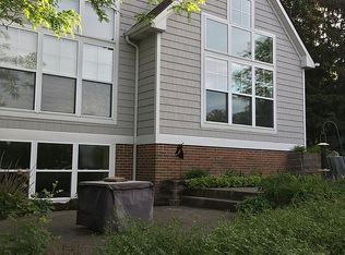3003 Waterford Dr, Twinsburg, OH
