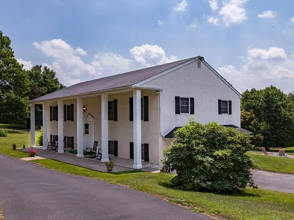 372 Reading Furnace Rd, Elverson, PA 19520