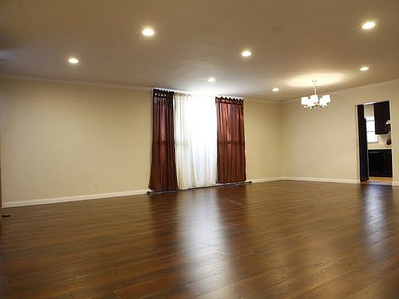2nd image of 348 S Rexford Dr APT 1