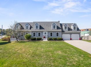 11 Orchard Farm Road, York, ME 03909