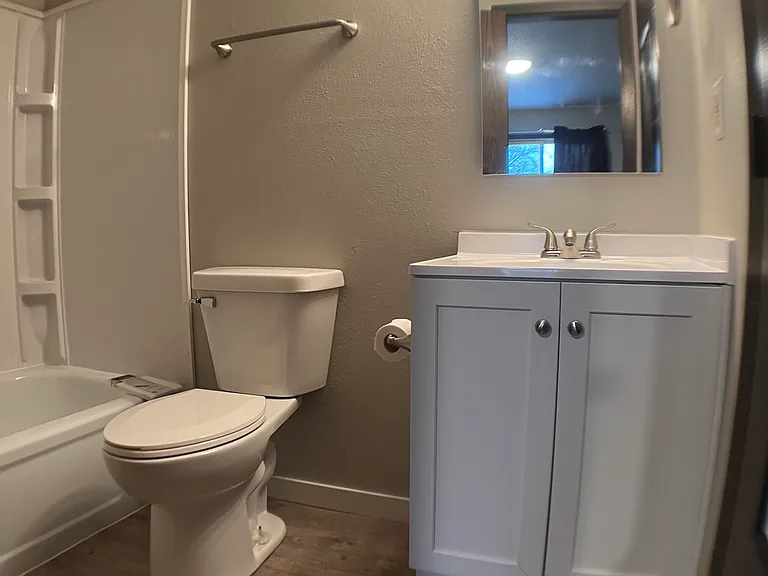1502 E Ave NW #7B — Photo 4