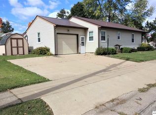 311 E Pleasant St, Maquoketa, IA 52060