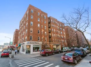 110-34 73rd Rd #F1, Forest Hills, NY 11375
