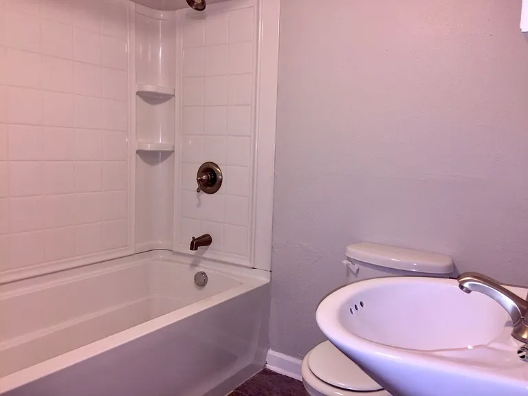 4899 Saddle Ridge Dr — Photo 16
