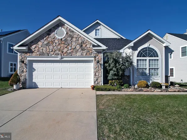 27 Pancoast Rd, Waretown, NJ 08758