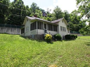 447 McCarter Rd, Gatlinburg, TN 37738