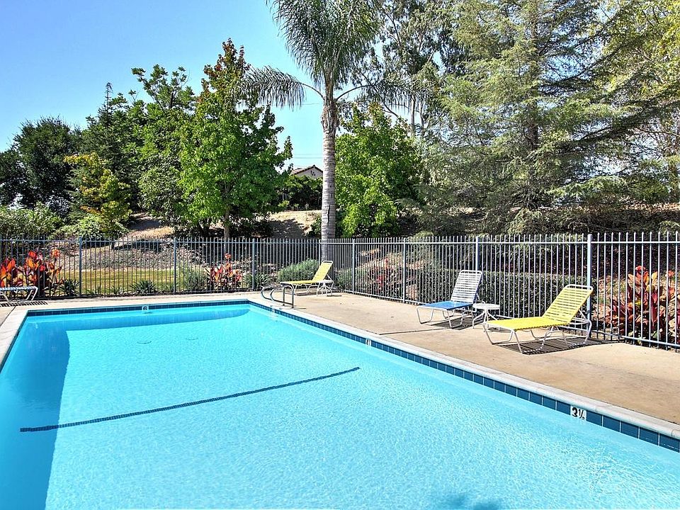 1st image of 7386 Calle Real APT 11