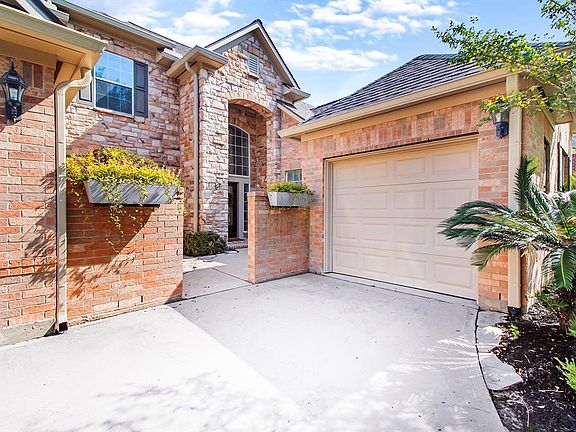 3rd image of 4519 Camden Brook Ln