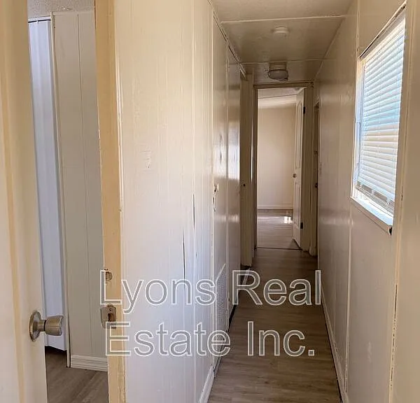 8205 Suncoast Dr — Photo 7