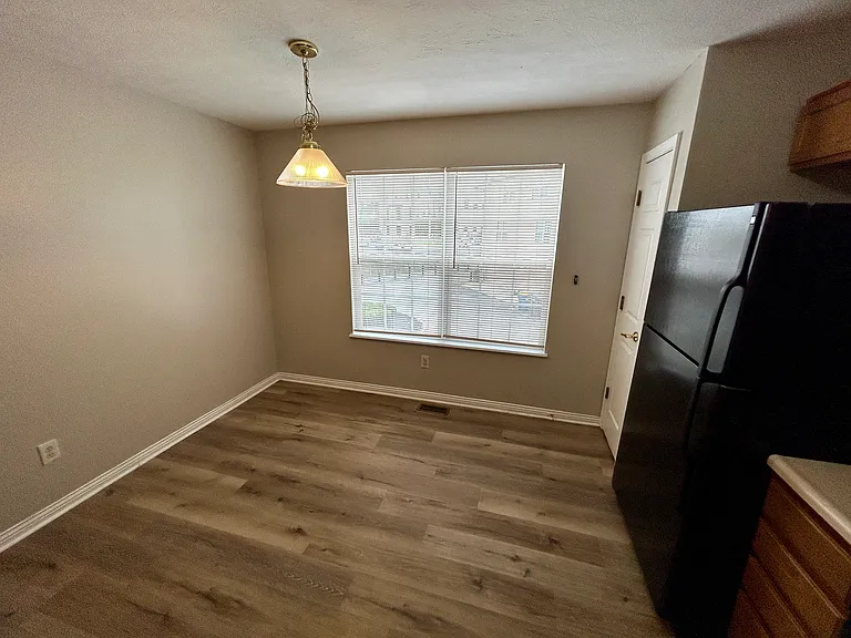 3039 Armory Dr — Photo 10