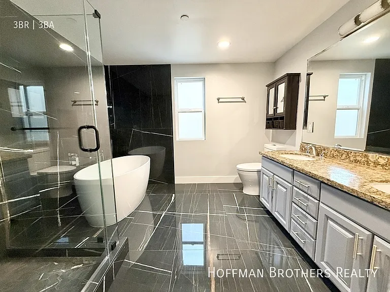 1135 Rexford Dr #102 — Photo 9