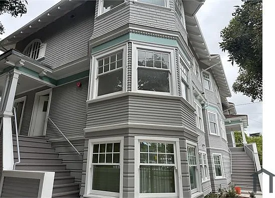 3 bed, 1100 sqft, $3,100 — Photo 2