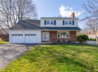315 Cherokee St, Emmaus, PA 18049
