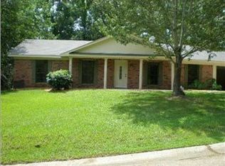 409 E Oak Leaf Ct, Ridgeland, MS 39157