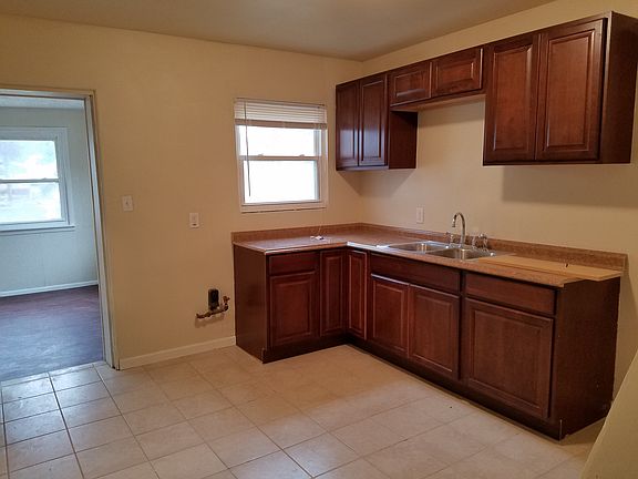 3rd image of 27461 Markbarry Dr