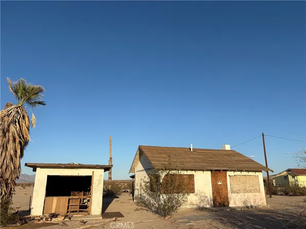 4723 Pinto Mountain Rd, Twentynine Palms, CA 92277