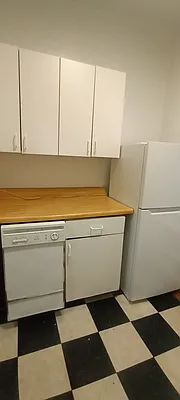 Rented by AJ Clarke | media 20