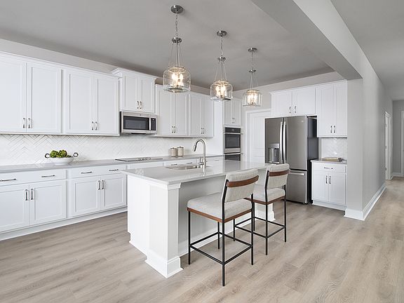 Willow Landing - Savoy Interior Image 2