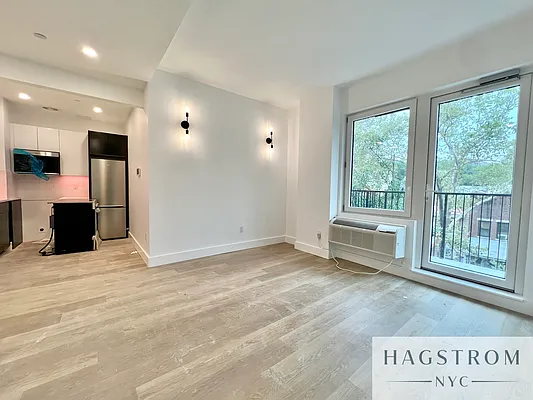 Rented by Hagstrom Management Inc | media 22