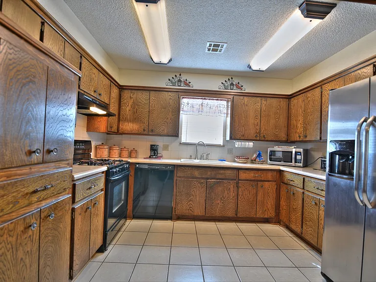 307 Vickie Dr — Photo 7