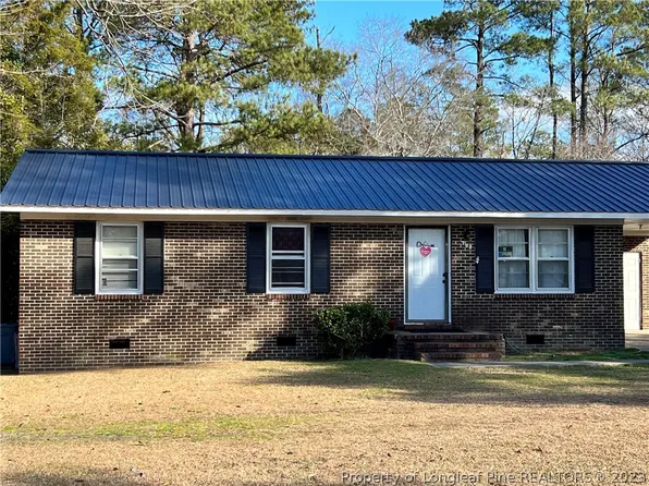 702 S Hill St, Elizabethtown, NC 28337