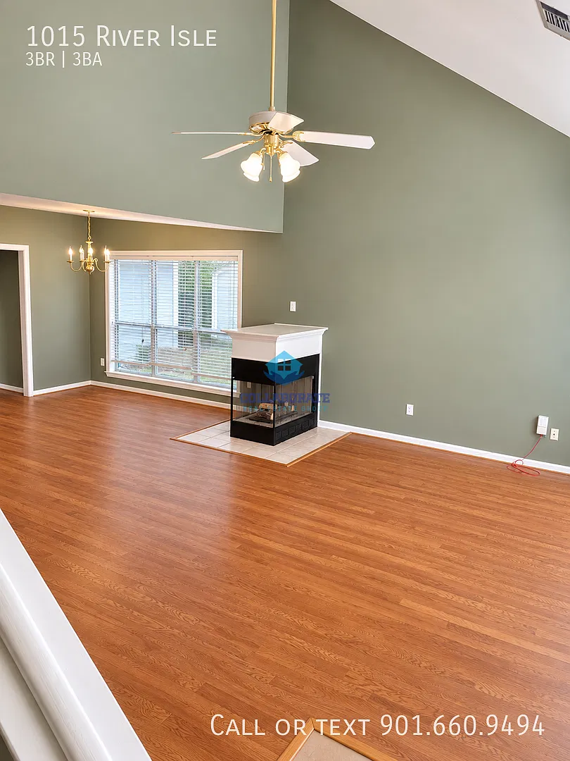 Beautifully designed 3-bedroom, 2.5-bath home in Harbor Town — Photo 3