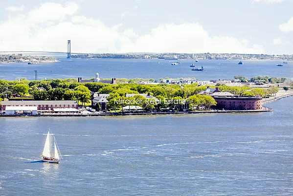 Rented by Mirador Real Estate | media 35