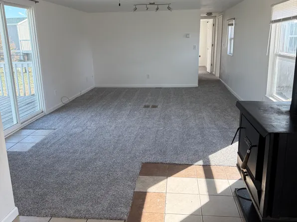 9 Angus Ranch Rd, Great Falls, MT 59404